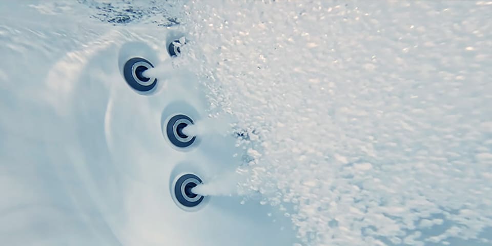 Jacuzzi J-200 Series > Jacuzzi J-245 > Image 10 Champion Hot Tubs | Jacuzzi® J-245™