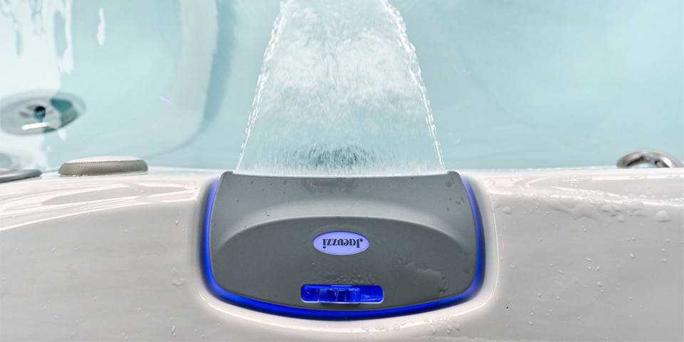Jacuzzi J-300 Series > Jacuzzi J-335 > Image 6 Champion Hot Tubs | Jacuzzi® J-335™