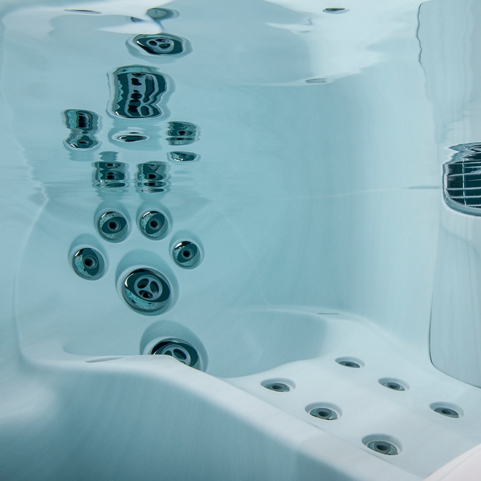 Champion Hot Tubs | Jacuzzi® J-355™ (Ex-display)