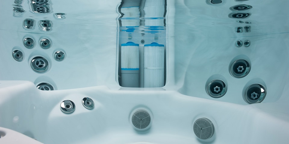 Jacuzzi J-400 Series > Jacuzzi J-435 > Image 9 Champion Hot Tubs | Jacuzzi® J-435™ (Ex-display, no IR)