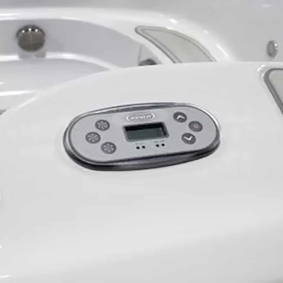 Champion Hot Tubs | Jacuzzi® J-13 PowerPlay™