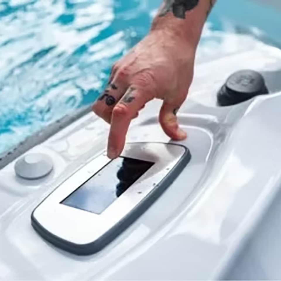 Champion Hot Tubs | Jacuzzi® J-16 PowerPro™