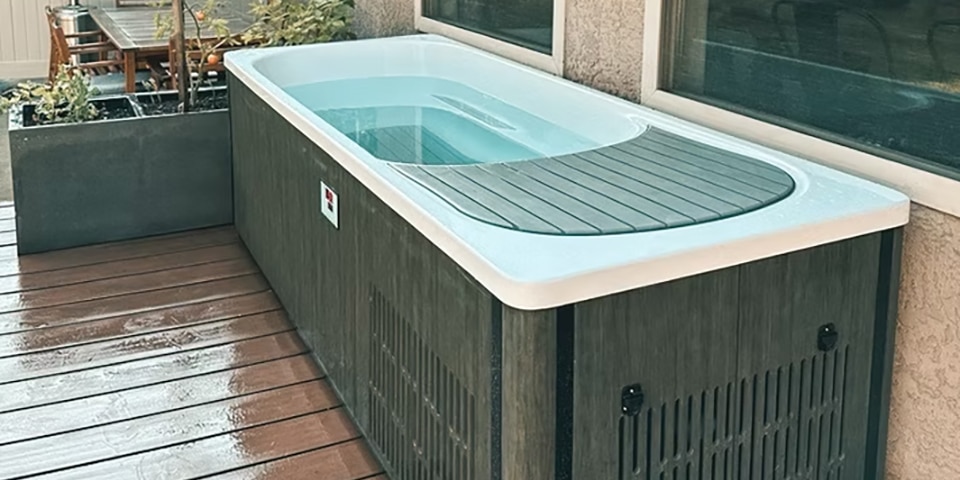 Kodiak > Kodiak S-Series > Image 4 Champion Hot Tubs | Kodiak S-Series Ice Bath